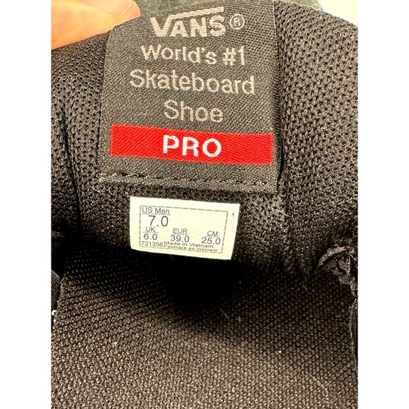 VANS AVE PRO RAINY DAY AVE PRO SKATE SHOE - Mens Size 7 - Picture 9 of 9